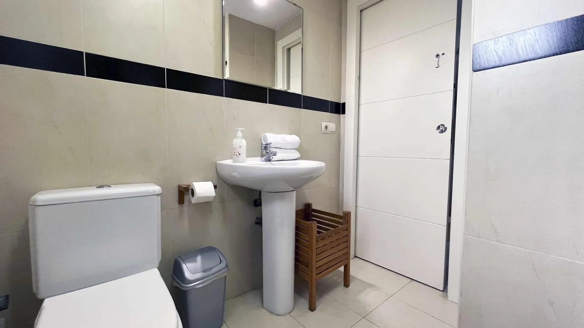 Apartment Mshome Primera Linea En Malaga Spain